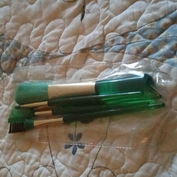 Elizabeth Arden Set - Picture 3 of 4